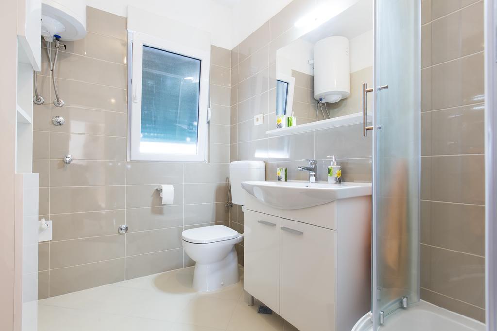 San Apartments Slatine Kültér fotó
