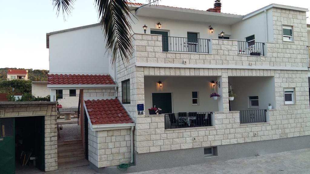 San Apartments Slatine Kültér fotó